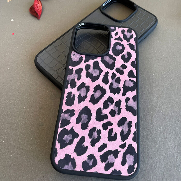 Deri iPhone Kılıf 16 Pro Max Pembe Leopar - 3